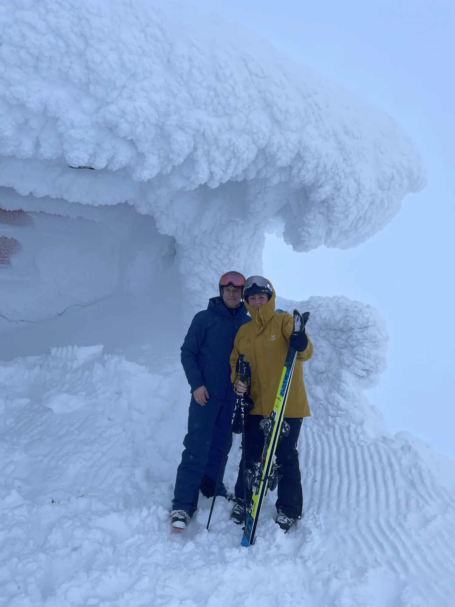 Jonas and his wife skiing together in the snow